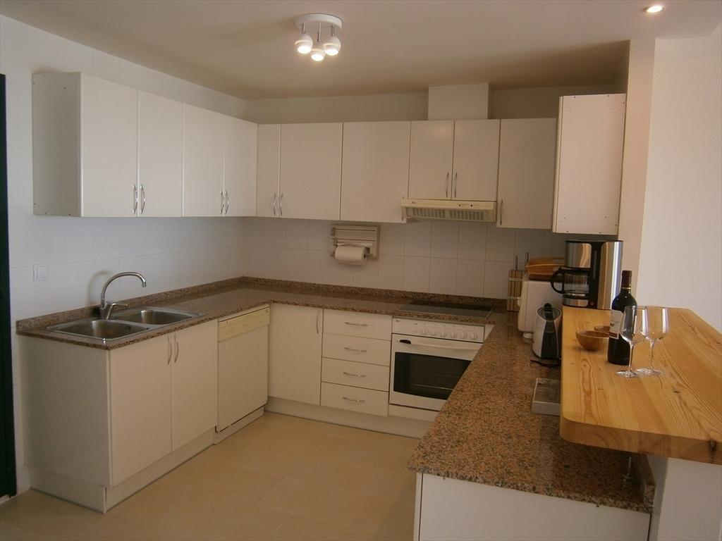 Ashanti Bay Luxury Golf Apartment Алтеа Стая снимка